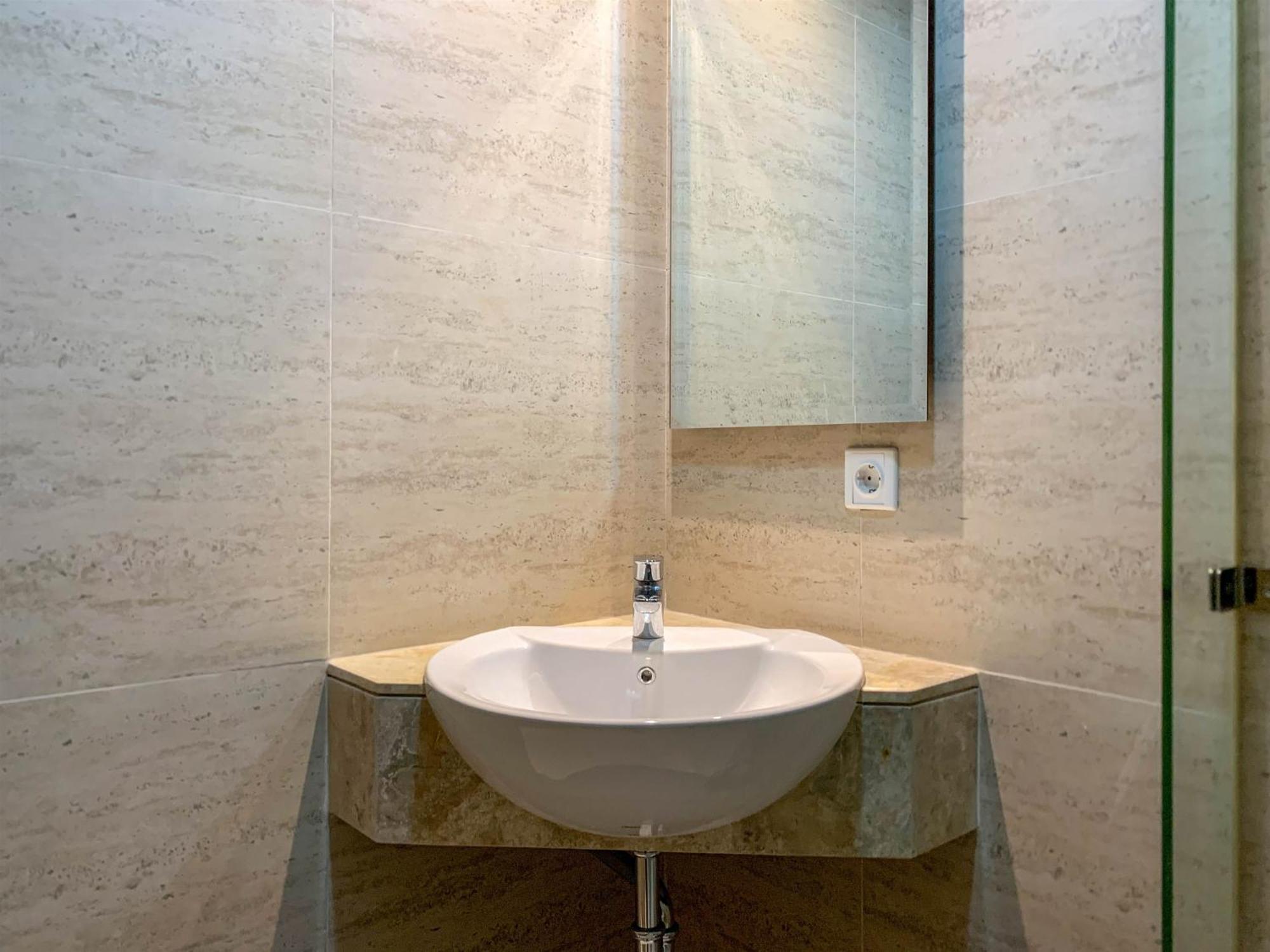 1br At Gold Coast By Travelio